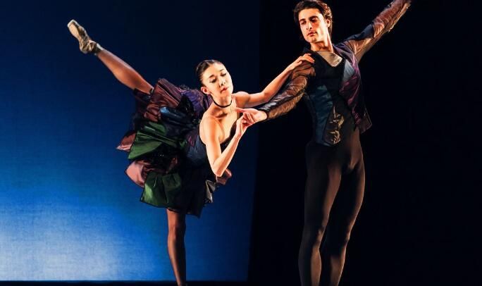 拉丁舞教程基礎動作