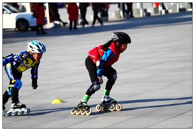 單排旱冰鞋倒滑教程